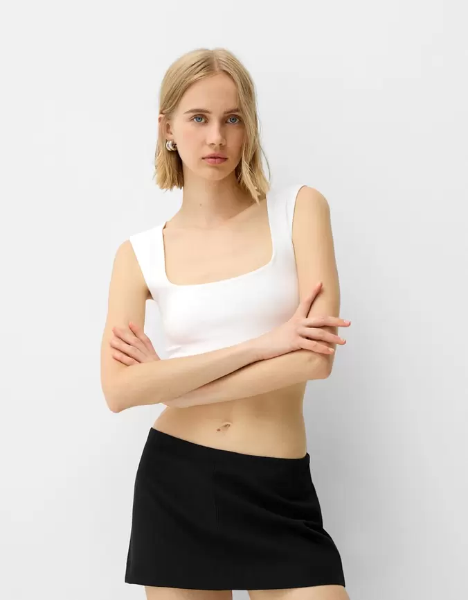 Mini skort offers at £22.99 in Bershka