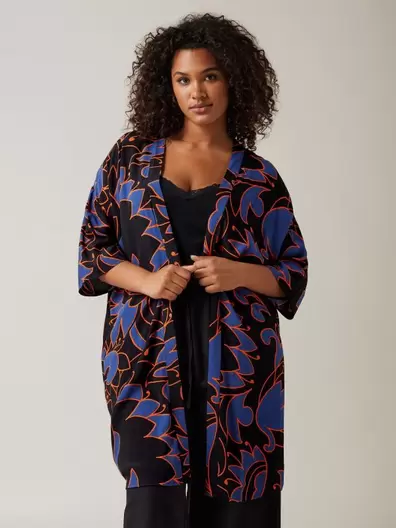 EVANS Curve Black Abstract Print Kimono offers at £15 in Evans