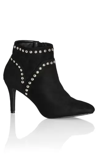 Evans Black WIDE FIT Rae Ankle Boot offers at £15 in Evans