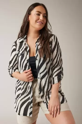 EVANS Curve Black & White Zebra Markings Tab Sleeve Blouse offers at £20 in Evans