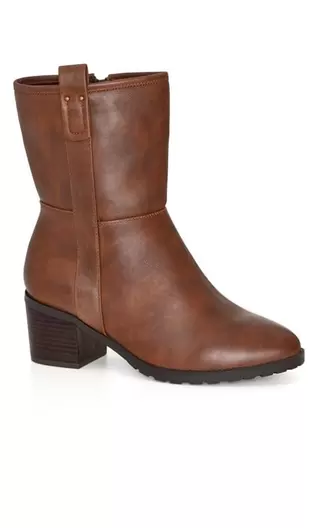 Evans Brown Faux Leather Heeled Calf Boots offers at £25 in Evans