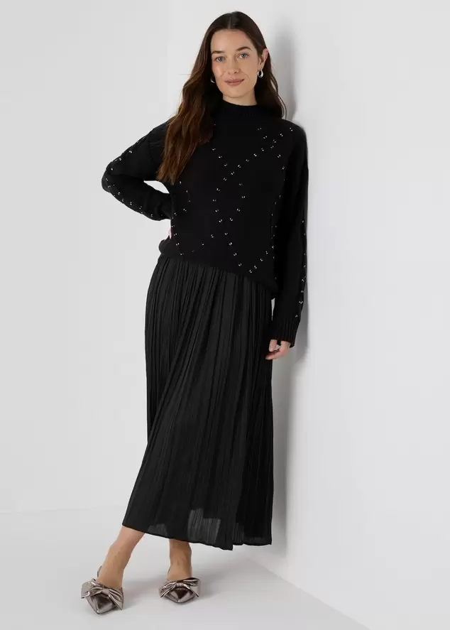 Black Embroidered Cable Knit Jumper offers at £12 in Matalan