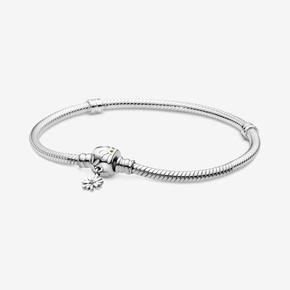 Pandora Moments Daisy Flower Clasp Snake Chain Bracelet offers at £60 in Pandora