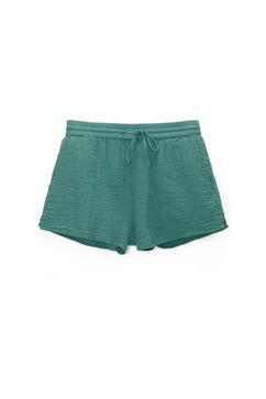 Rustic creased shorts offers at £22.99 in Pull & Bear
