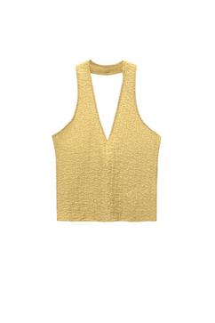 Textured halter top offers at £17.99 in Pull & Bear