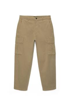 P&B Black Label cargo trousers offers at £25.99 in Pull & Bear