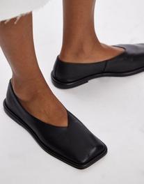 Topshop Charlotte leather square toe unlined flat shoes in black offers at £58.89 in ASOS