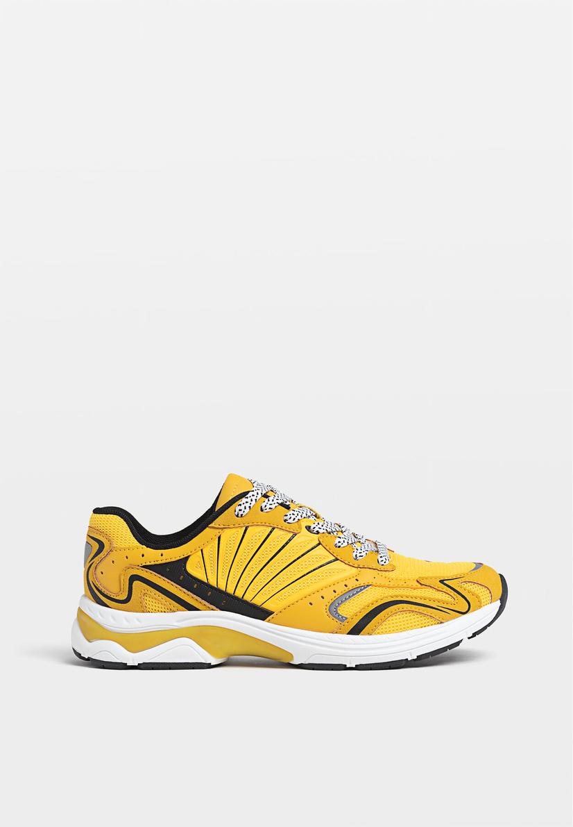 Running trainers offers at £35.99 in Stradivarius