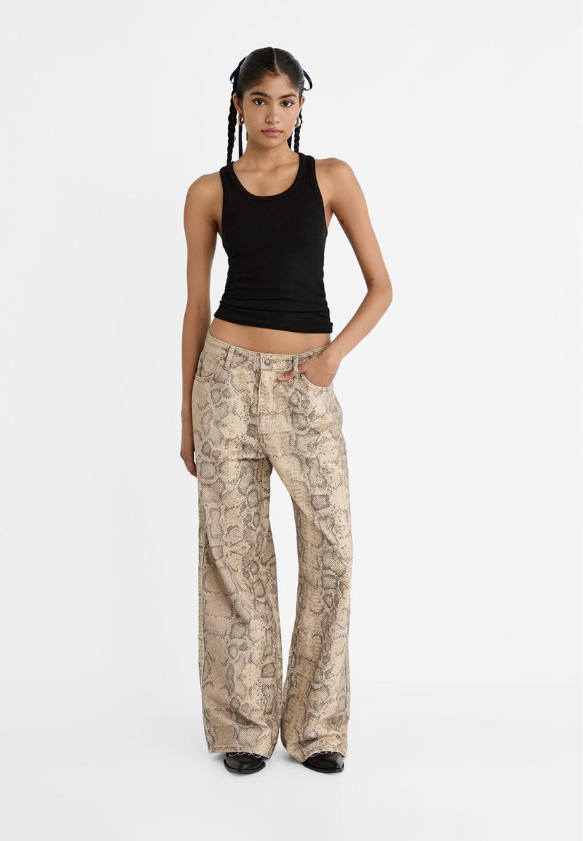 Animal print baggy trousers offers at £39.99 in Stradivarius
