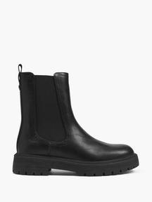Black Tall Chunky Chelsea Boot offers at £31.99 in Deichmann