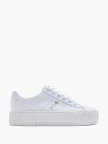 White Canvas Trainers offers at £22.99 in Deichmann