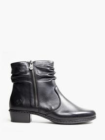 Dark Grey Leather Ruched Ankle Boot offers at £74.99 in Deichmann