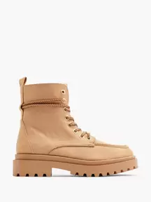 Beige Chunky Lace Up Boot offers at £22.49 in Deichmann