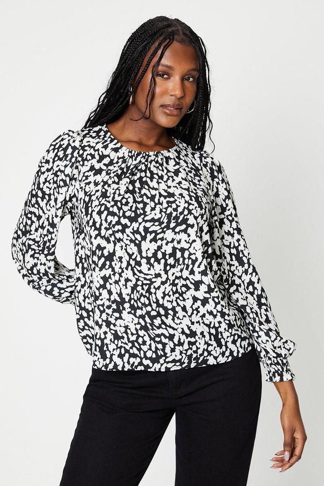 Long Sleeve Tea Blouse offers at £14.5 in Dorothy Perkins