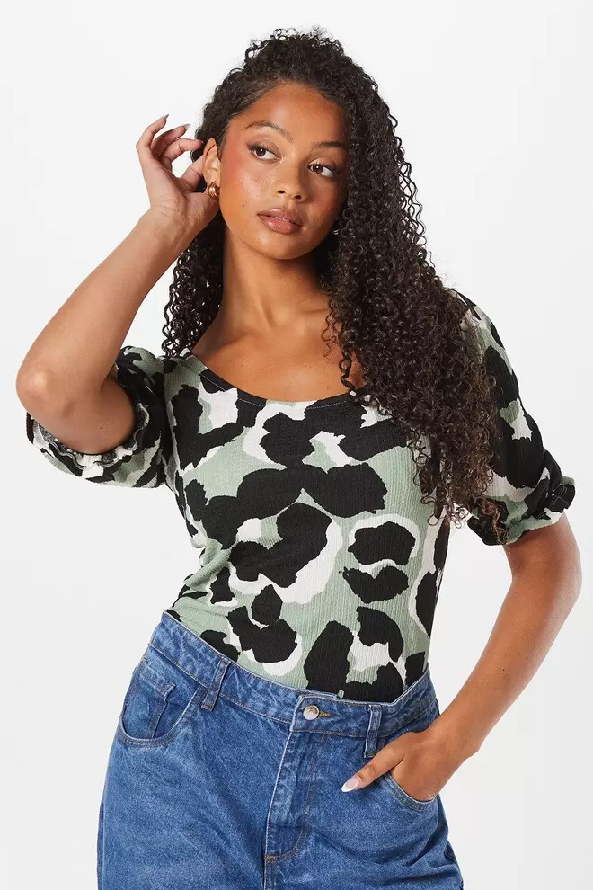 Tall Animal Scoop Neck Short Sleeve Top offers at £9 in Dorothy Perkins