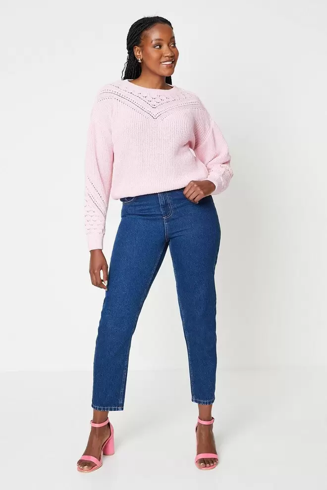 Relaxed Mom Jeans offers at £14 in Dorothy Perkins