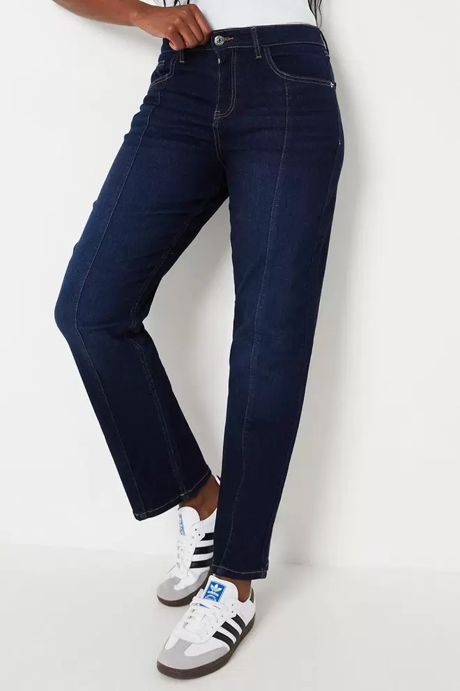 Pintuck High Rise Straight Leg Jeans offers at £11.6 in Dorothy Perkins