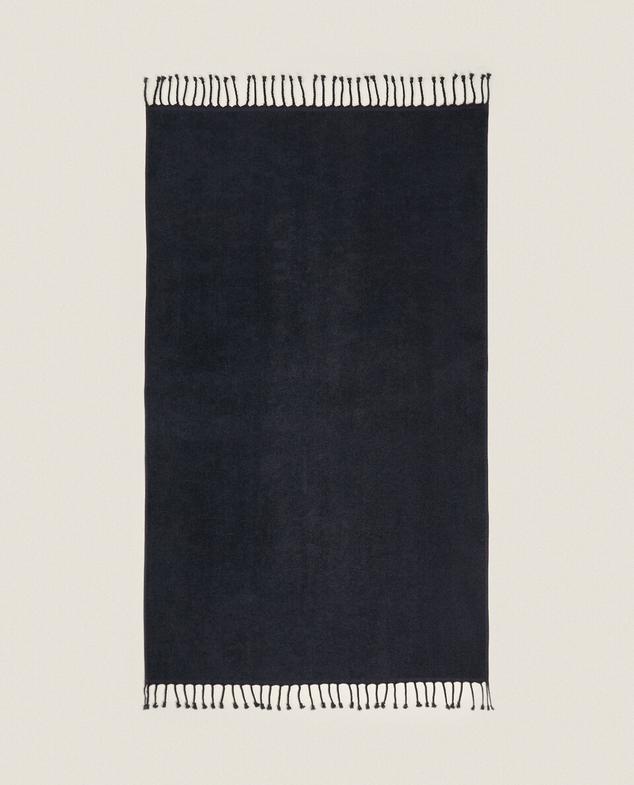 FRINGED COTTON BEACH TOWEL offers at £23.99 in ZARA Home
