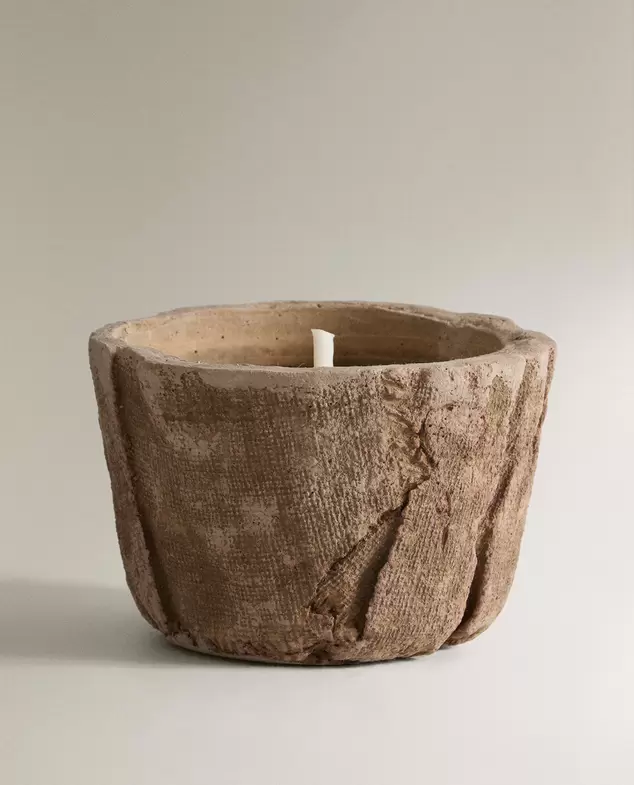 (1100 G) ETERNAL MUSK OUTDOOR SCENTED CANDLE offers at £59.99 in ZARA Home