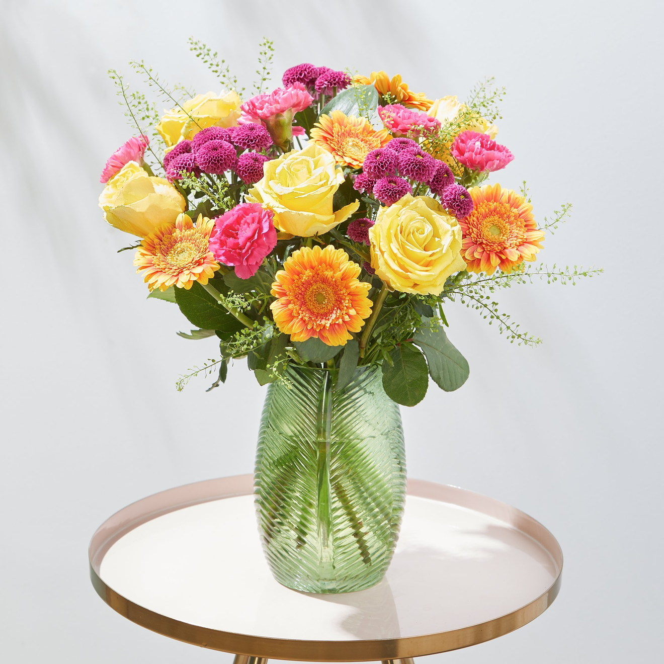 Sunshine &amp; Roses offers at £40 in Flying Flowers