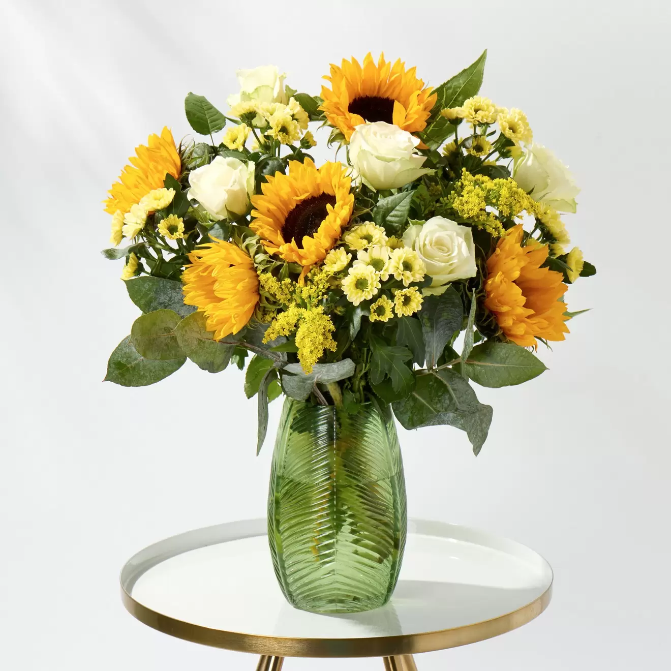 Cheerful Smile offers at £40 in Flying Flowers