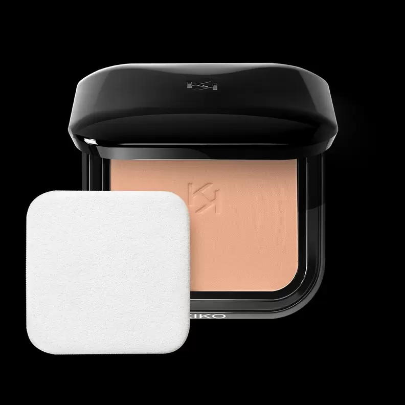 Full Coverage Blurring Powder Foundation offers at £18.99 in Kiko